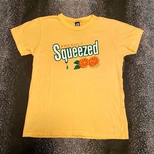 💛🍊 •VINTAGE• “Fresh Squeezed” HOOTERS T-Shirt 💛🍊